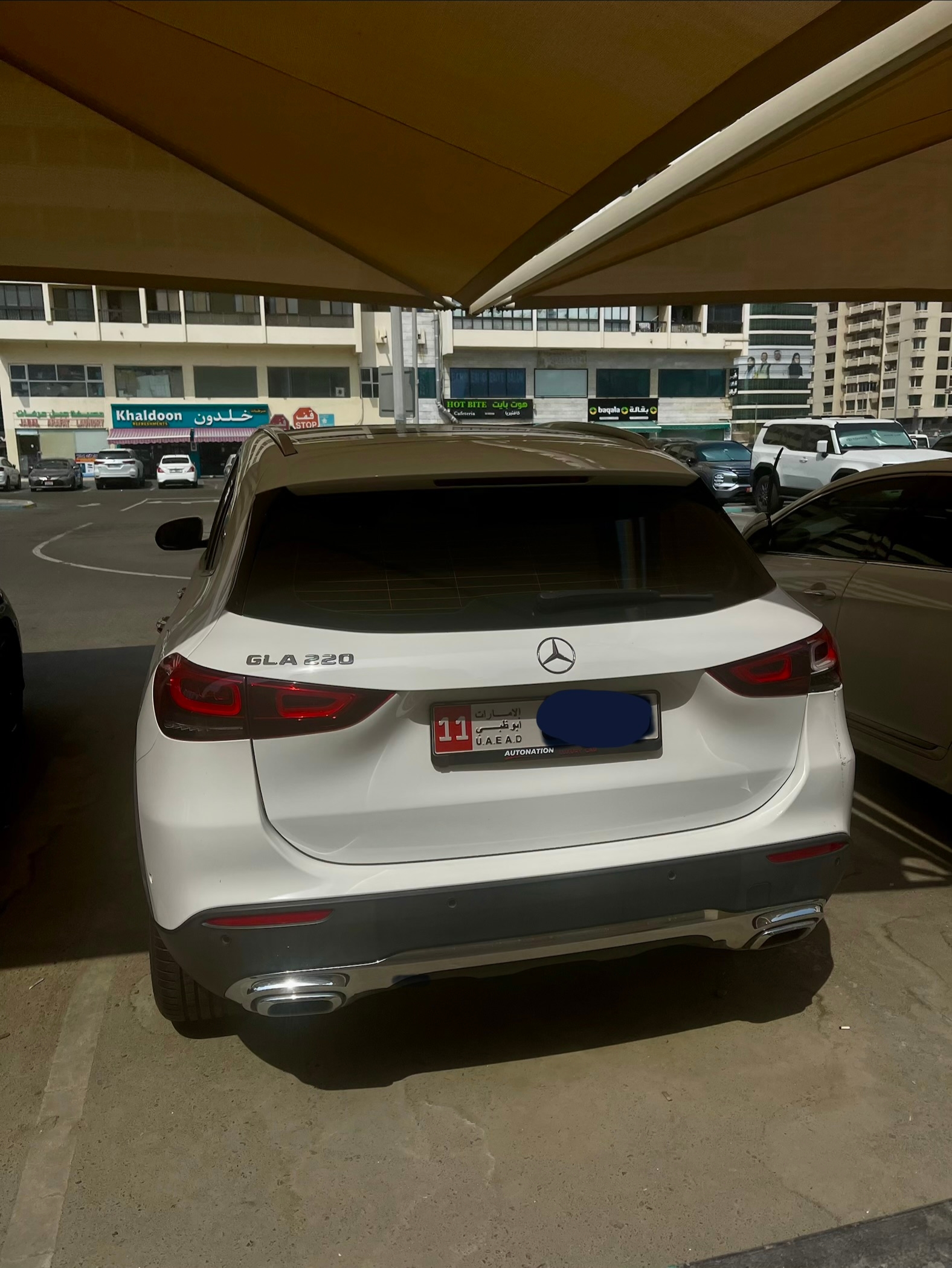 White Mercedes Benz GLA 220 2023